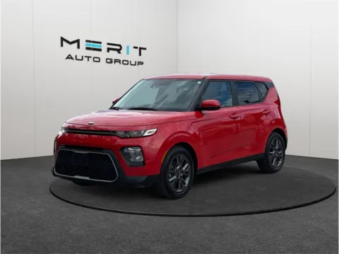 More photos of 2021 Kia Soul S Wagon 4D at Merit Auto Group Atlantic, FL