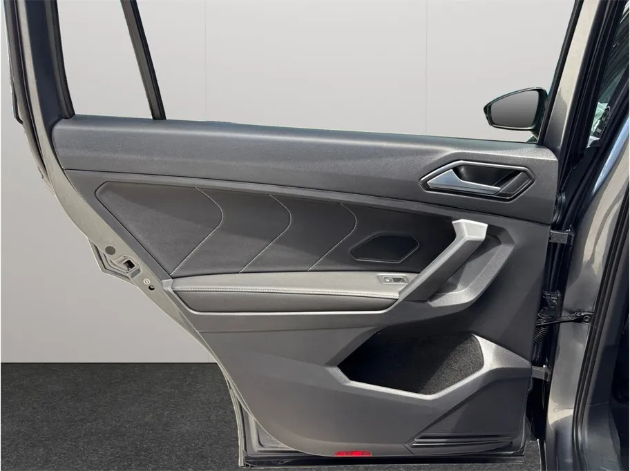 Volkswagen Tiguan photo 37