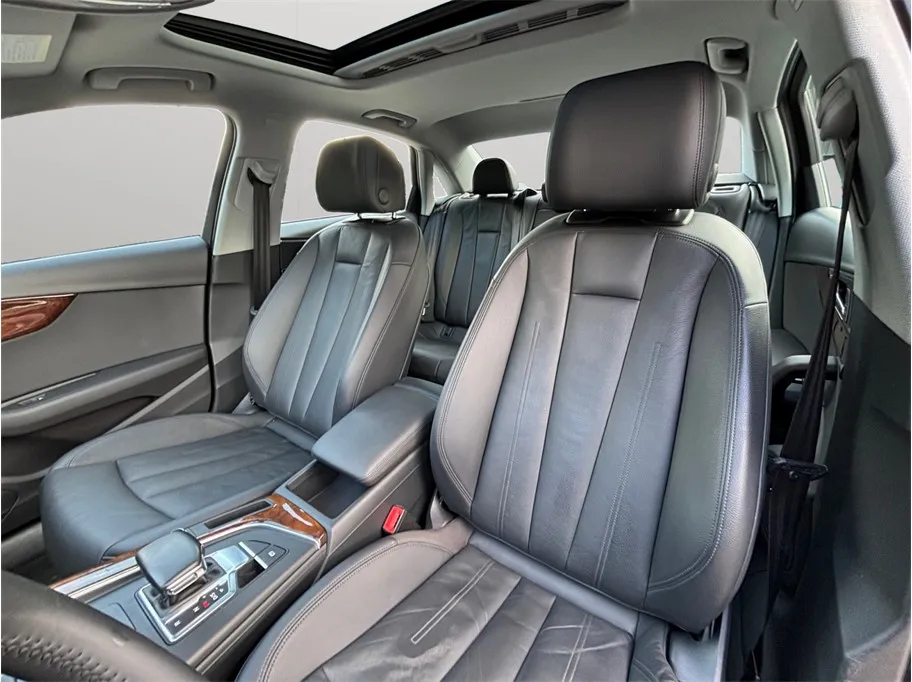 Audi A4 photo 16