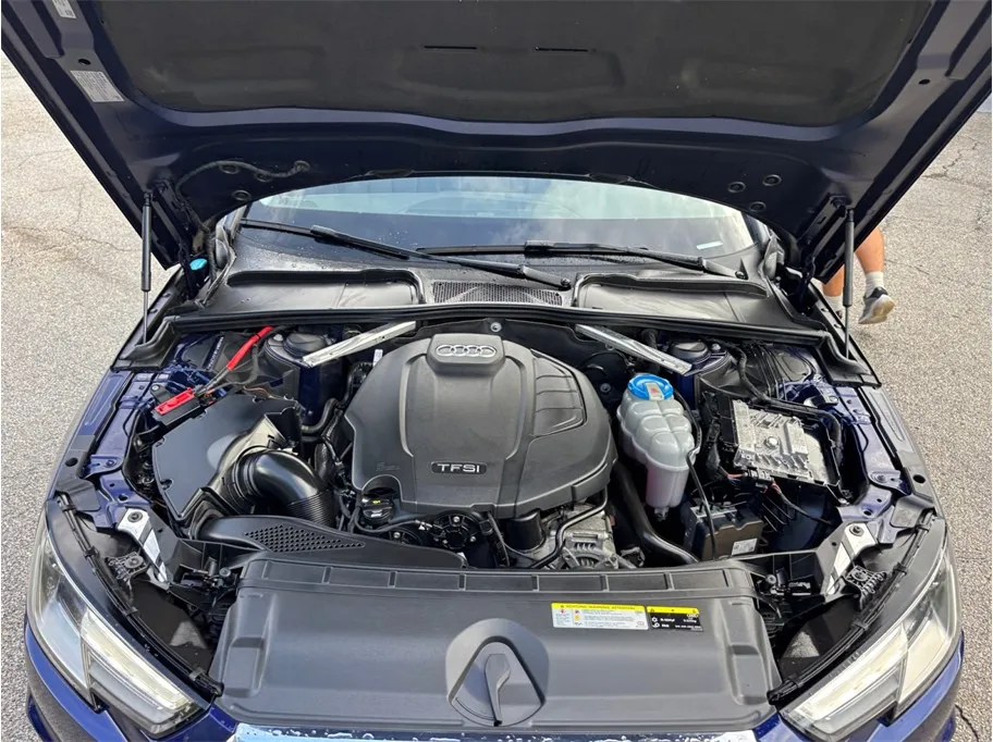 Audi A4 photo 42