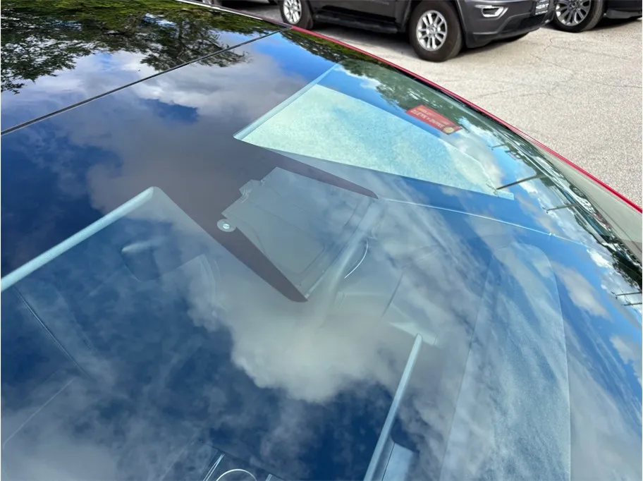 Tesla Model 3 photo 12