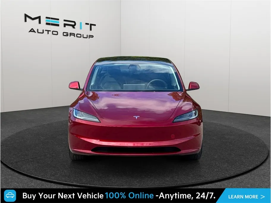 Tesla Model 3 photo 3