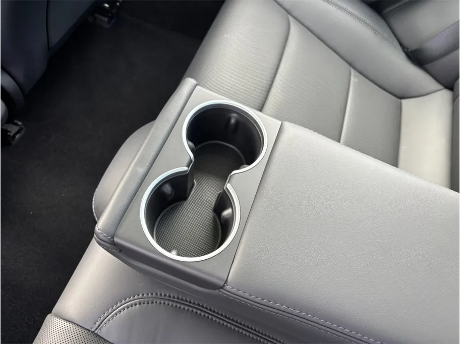 Tesla Model 3 photo 39