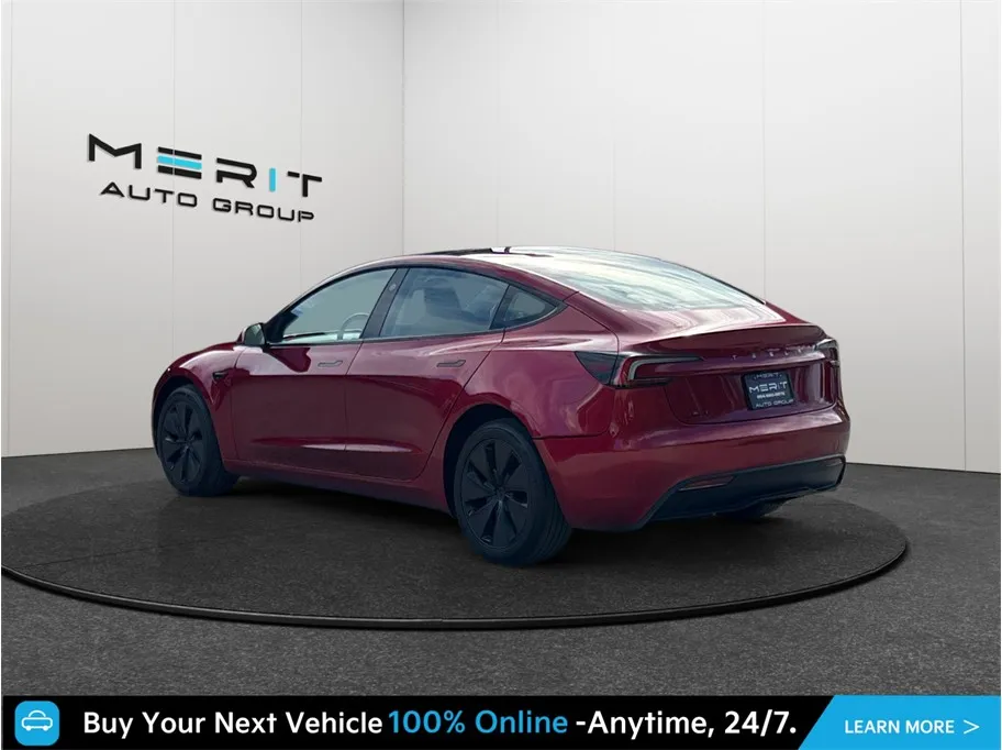 Tesla Model 3 photo 7