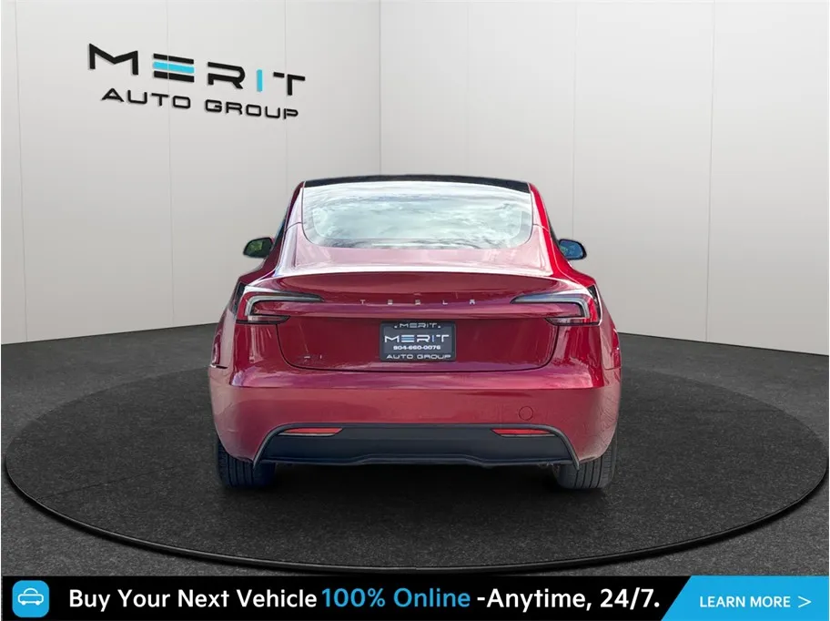 Tesla Model 3 photo 8