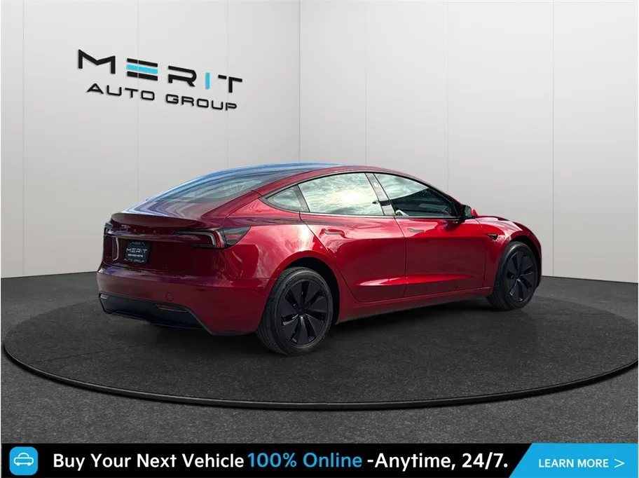 Tesla Model 3 photo 9