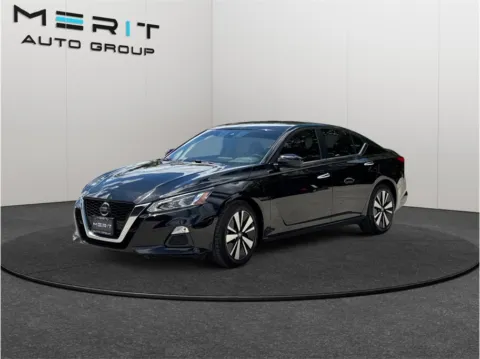 More photos of 2021 Nissan Altima 2.5 SV Sedan 4D at Merit Auto Group Atlantic, FL
