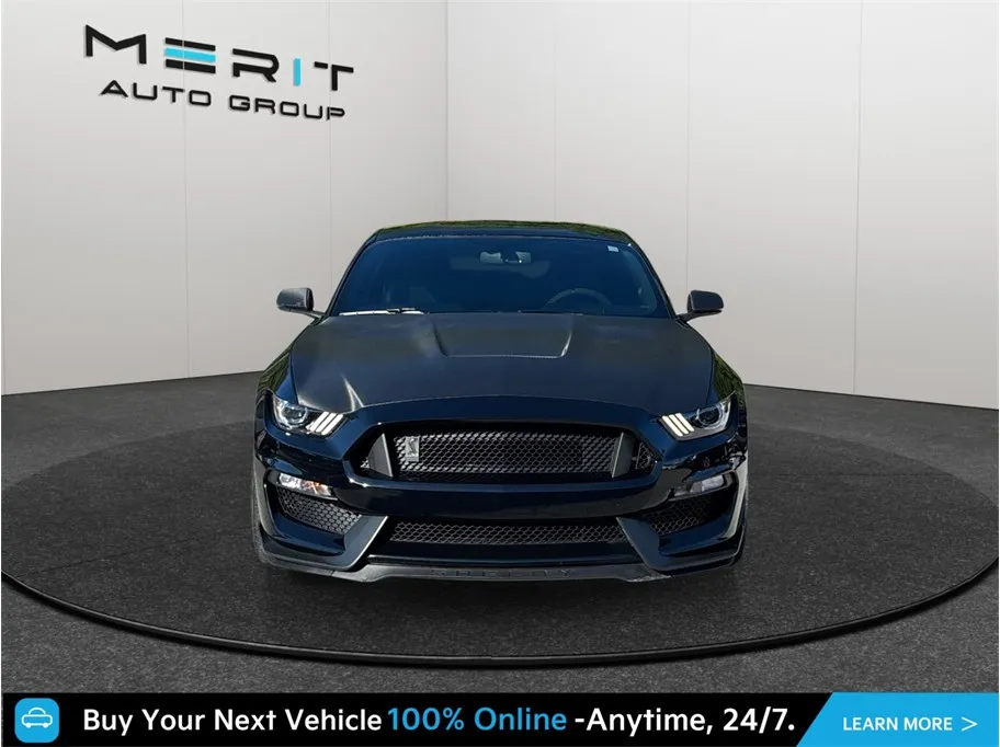 Ford Mustang photo 3