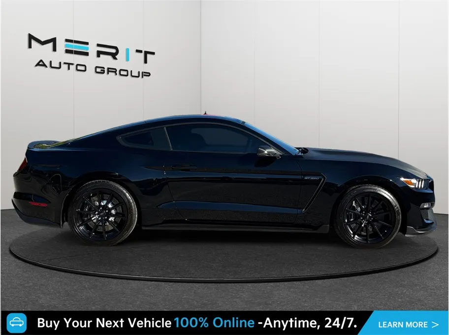 Ford Mustang photo 9