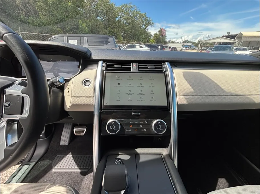 Land Rover Discovery photo 11