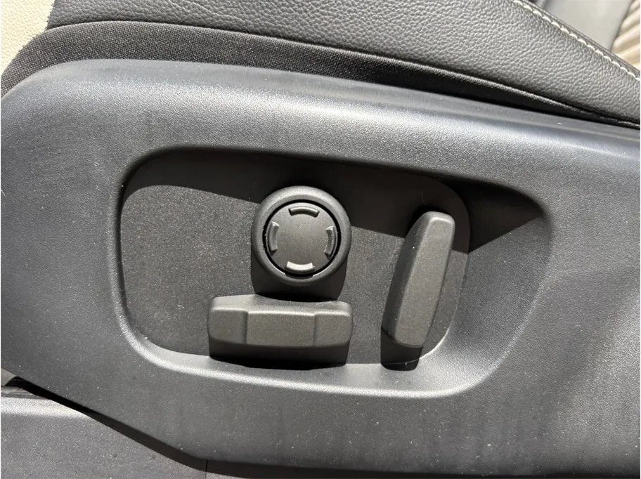 Land Rover Discovery photo 19