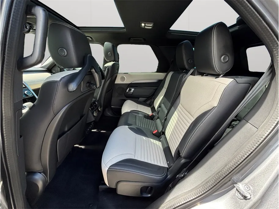 Land Rover Discovery photo 36