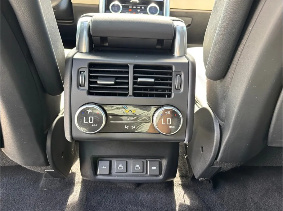 Land Rover Discovery photo 38
