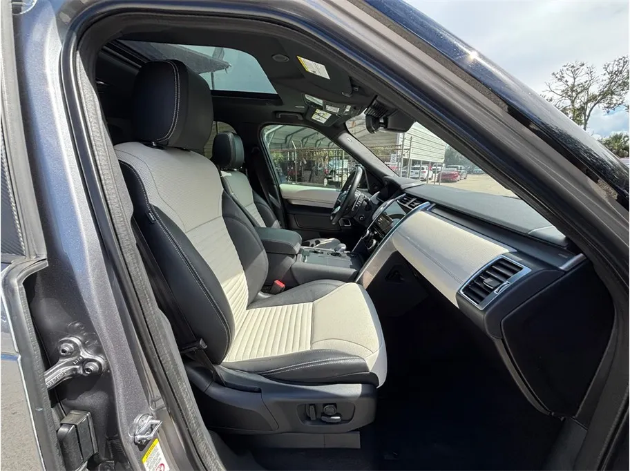 Land Rover Discovery photo 43