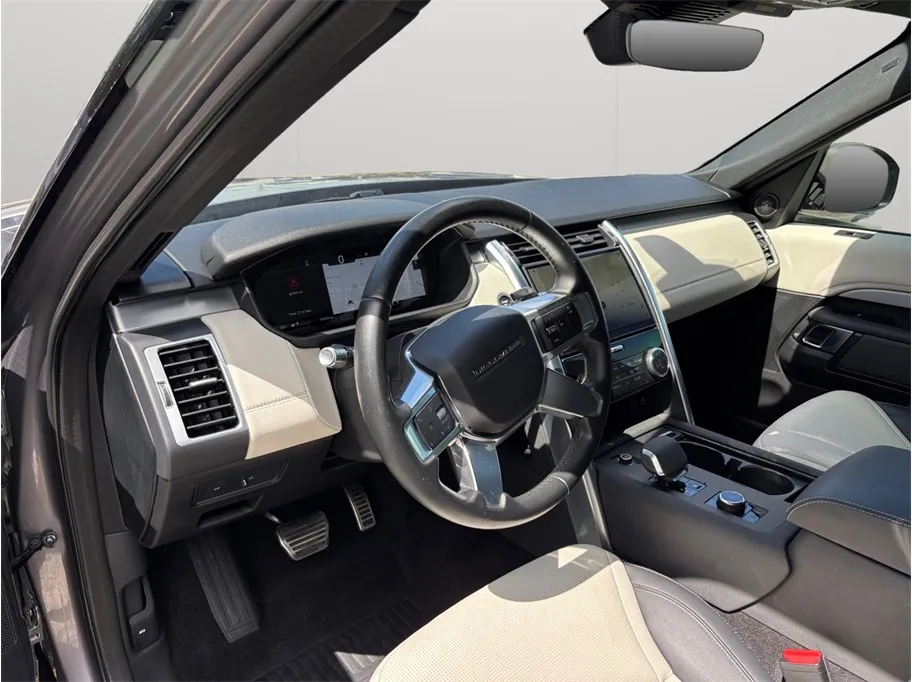 Land Rover Discovery photo 6