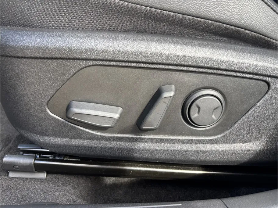 Hyundai Elantra photo 21