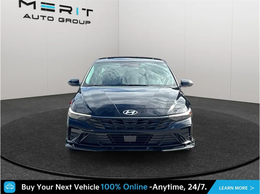Hyundai Elantra photo 3