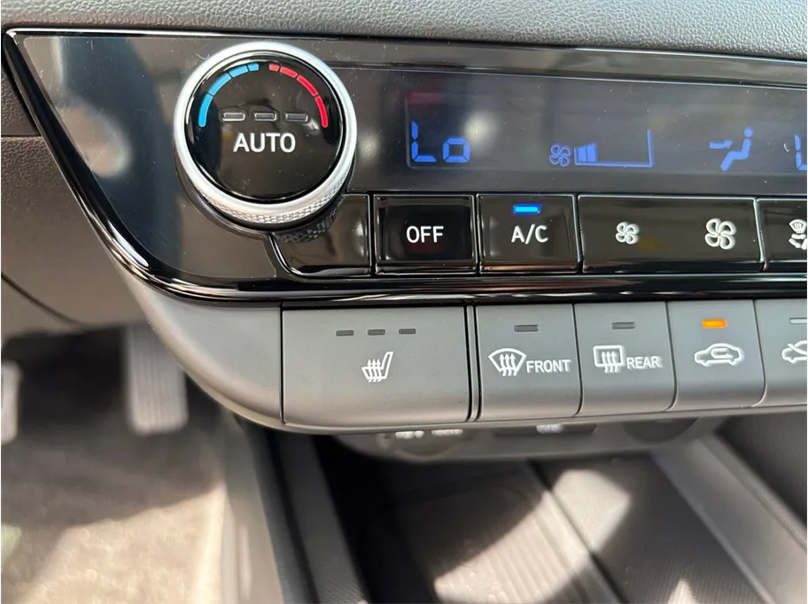 Hyundai Elantra photo 34