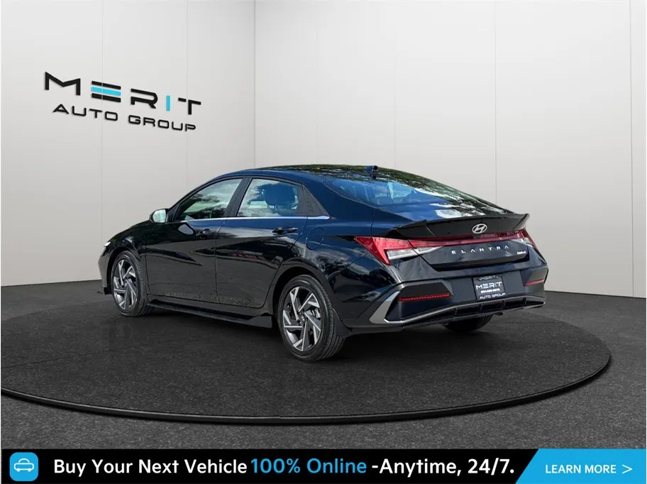 Hyundai Elantra photo 7