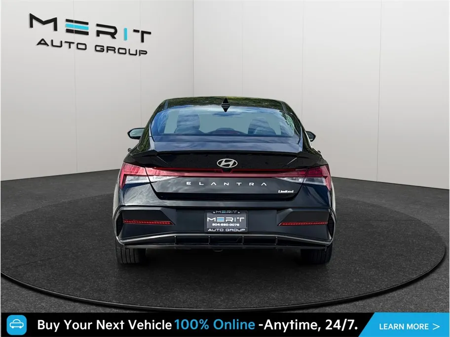 Hyundai Elantra photo 8