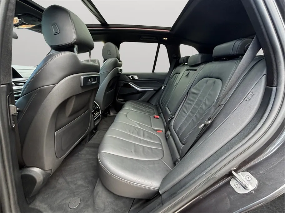 BMW X5 photo 40