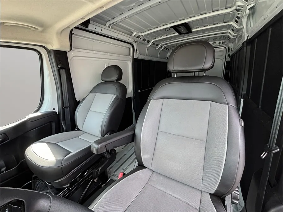 Ram Cargo Van photo 14