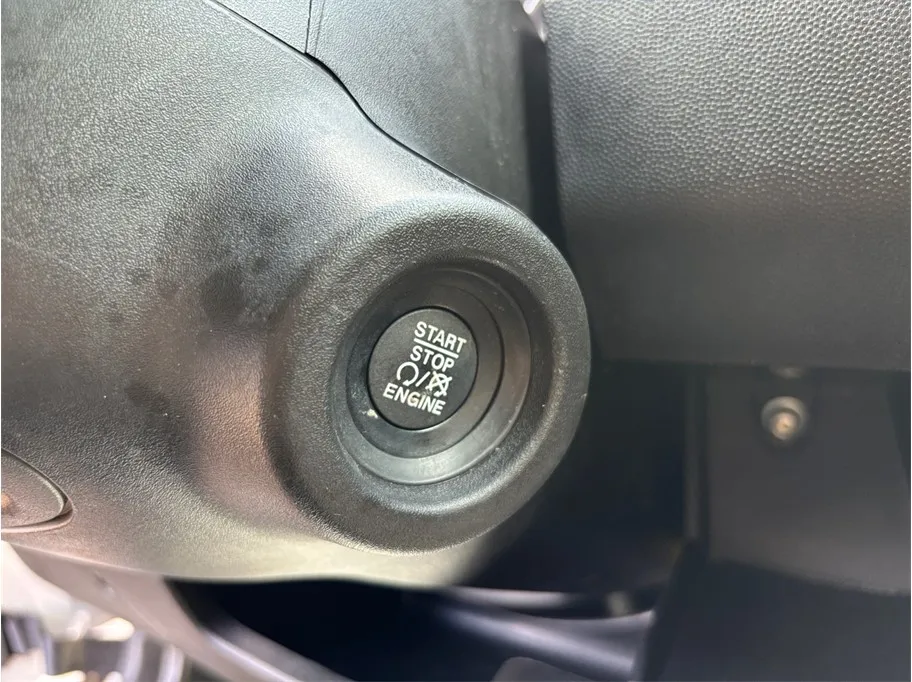 Ram Cargo Van photo 20