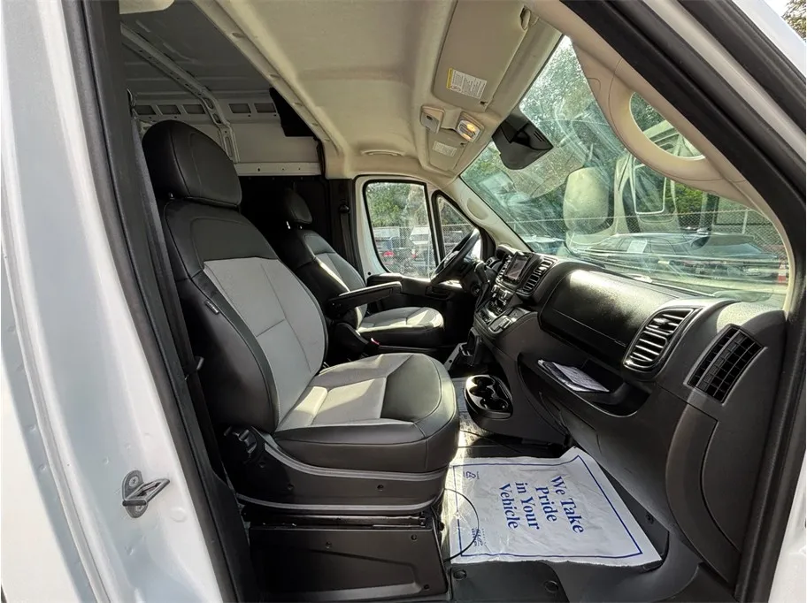 Ram Cargo Van photo 28