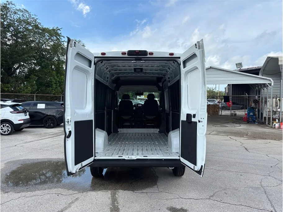 Ram Cargo Van photo 31