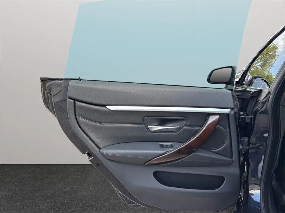 BMW 4 Series photo 35
