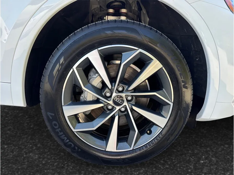 Audi Q5 photo 13