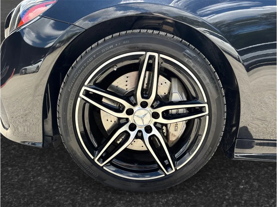 Mercedes-Benz E-Class photo 12