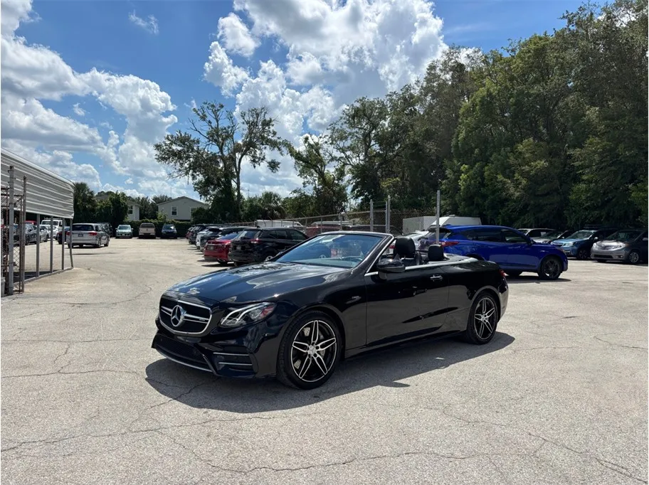 Mercedes-Benz E-Class photo 16