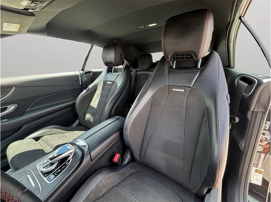 Mercedes-Benz E-Class photo 19