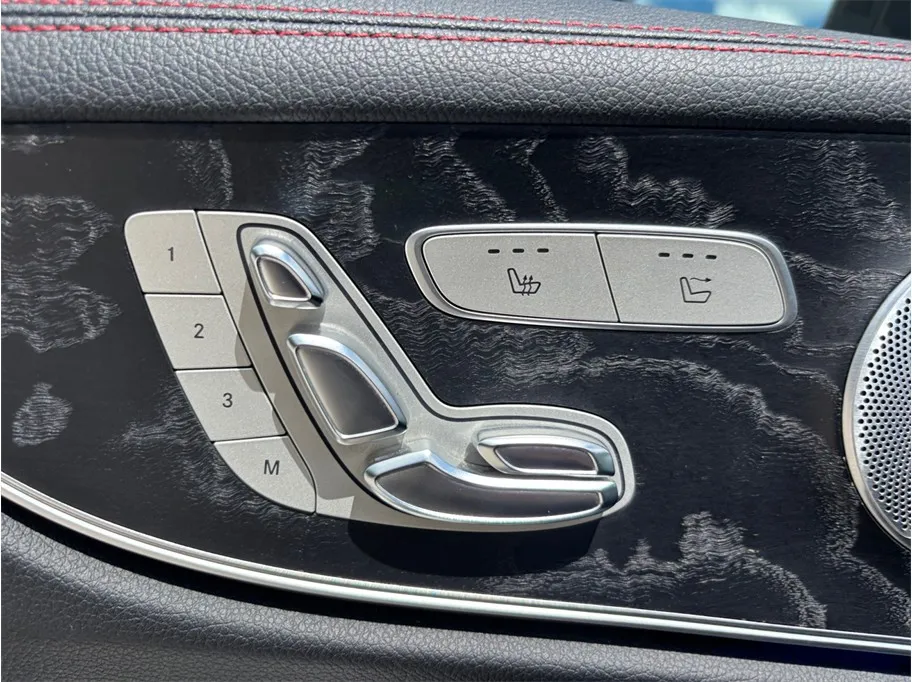 Mercedes-Benz E-Class photo 20