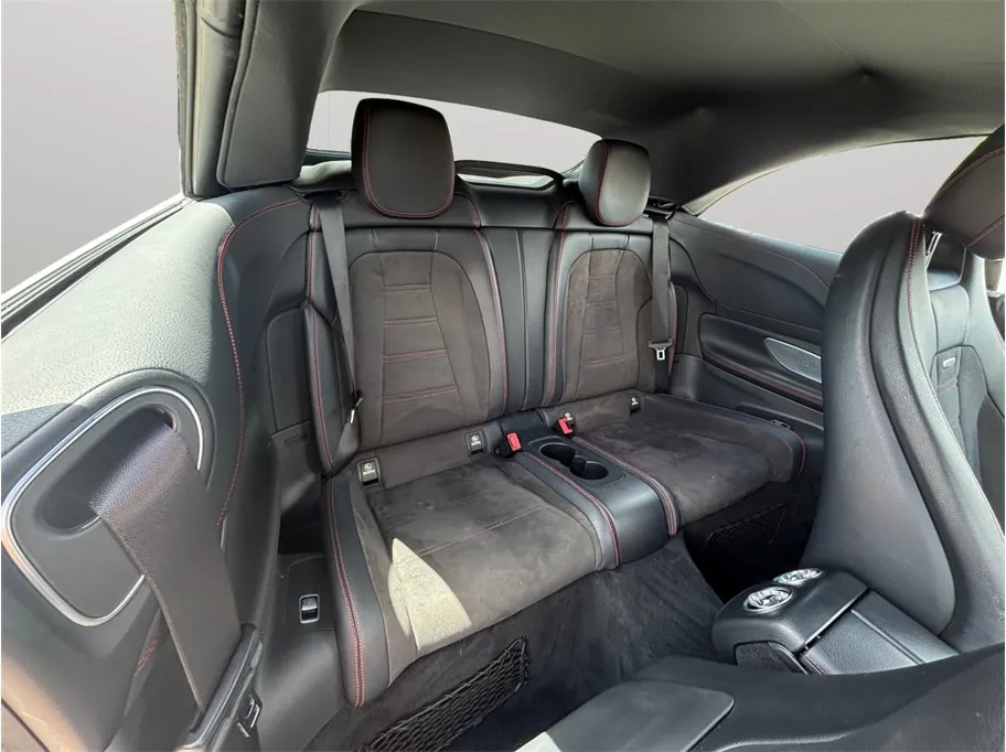 Mercedes-Benz E-Class photo 40