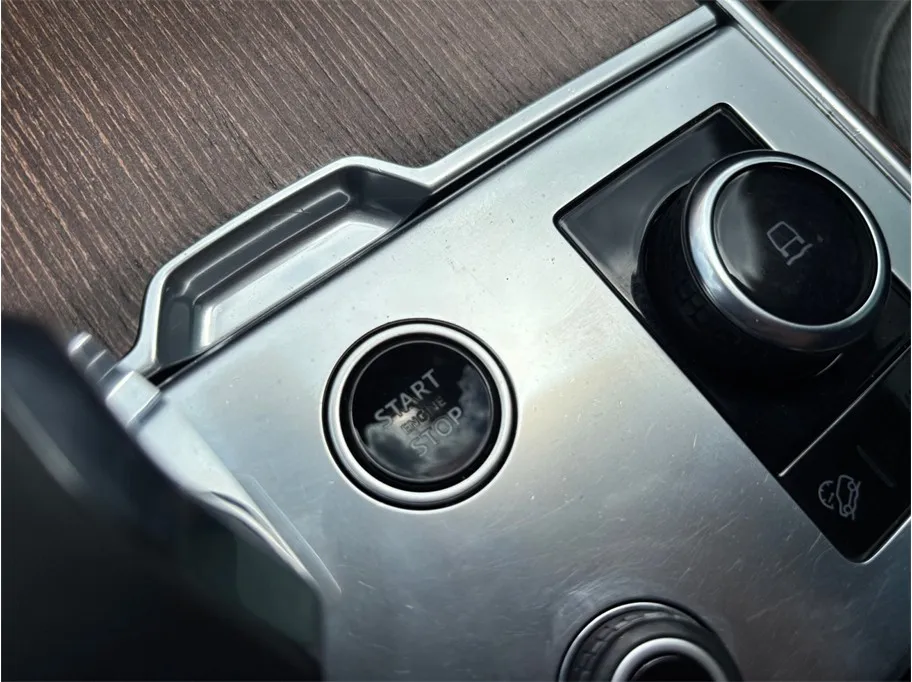 Land Rover Range Rover photo 31