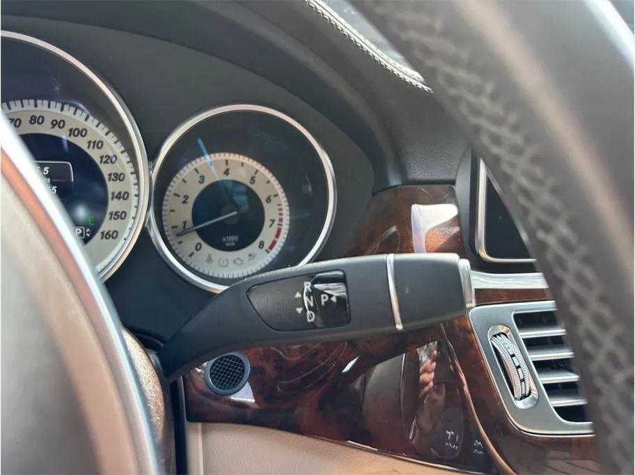 Mercedes-Benz CLS-Class photo 36