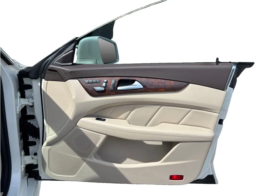 Mercedes-Benz CLS-Class photo 46