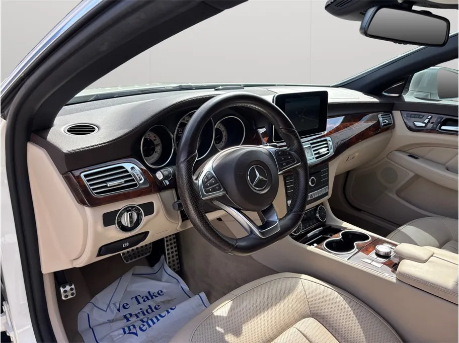Mercedes-Benz CLS-Class photo 6