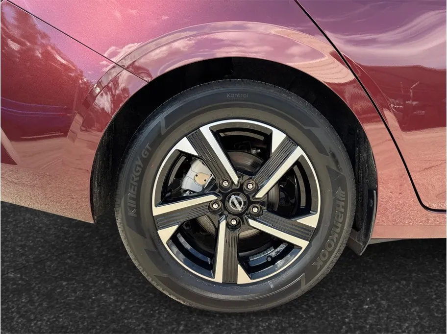 Nissan Sentra photo 14