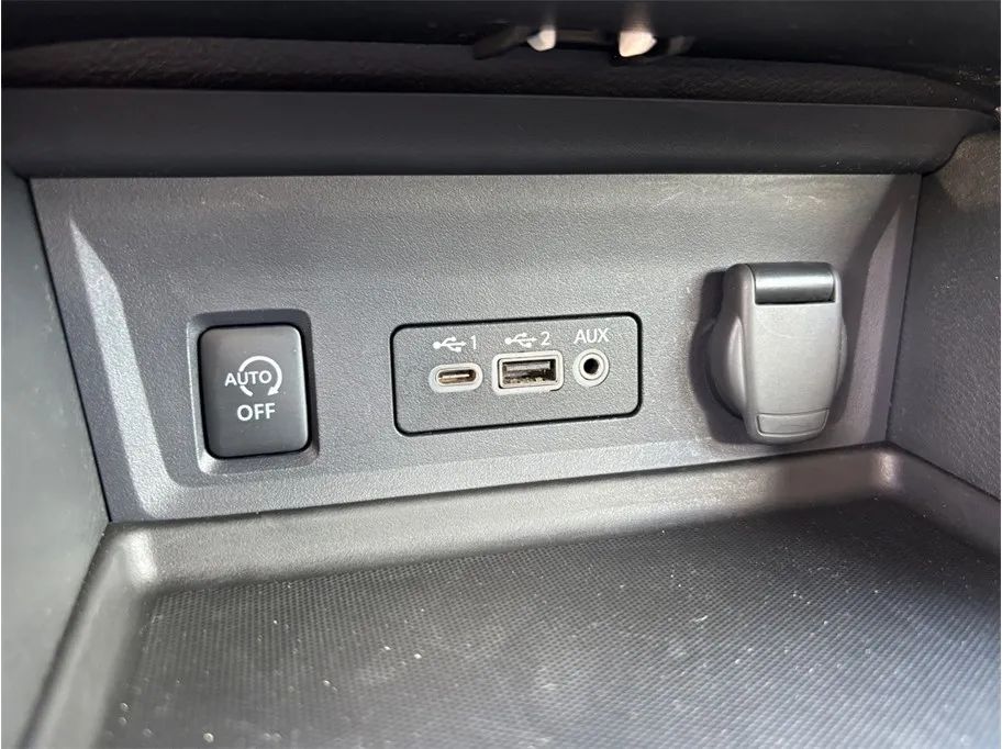 Nissan Sentra photo 29