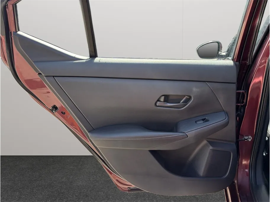 Nissan Sentra photo 33