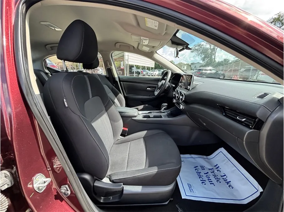 Nissan Sentra photo 36