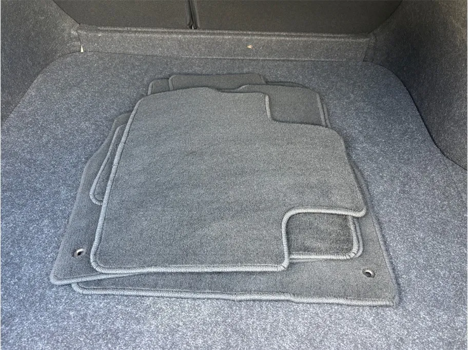 Nissan Sentra photo 40