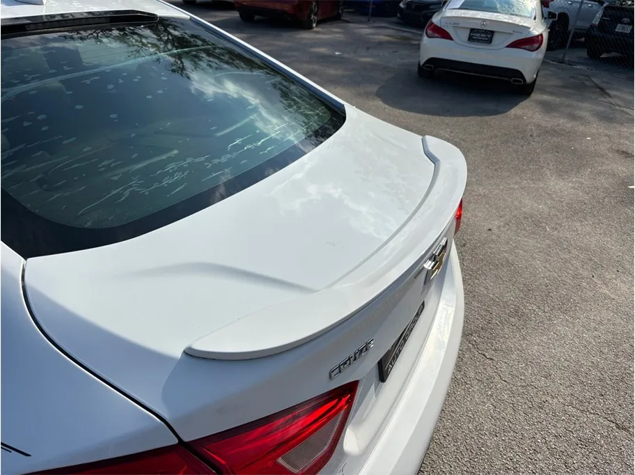 Chevrolet Cruze photo 14