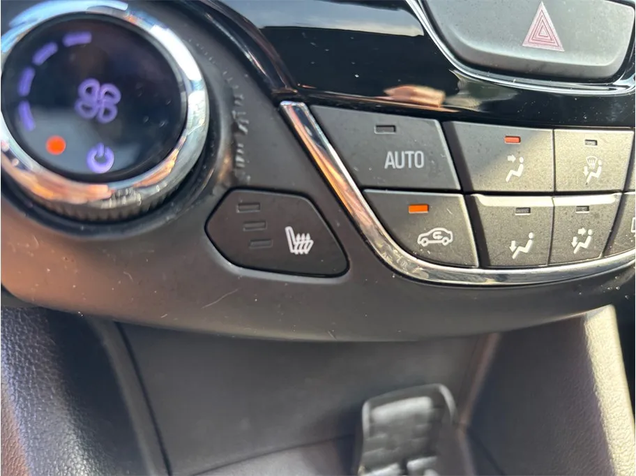 Chevrolet Cruze photo 29