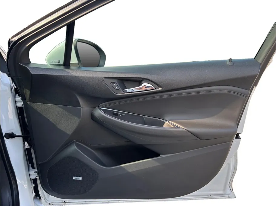 Chevrolet Cruze photo 39