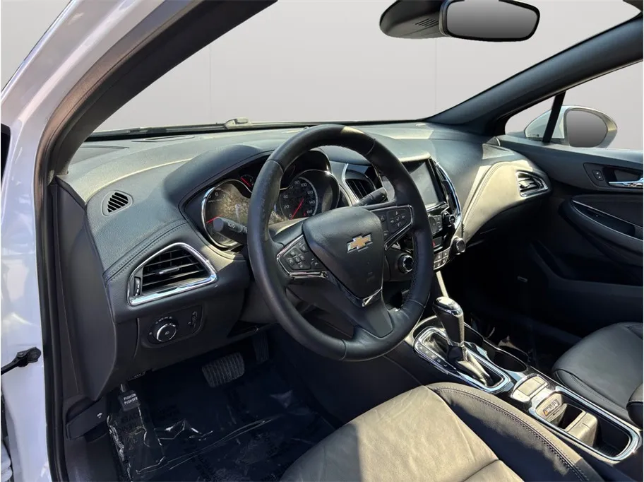 Chevrolet Cruze photo 6