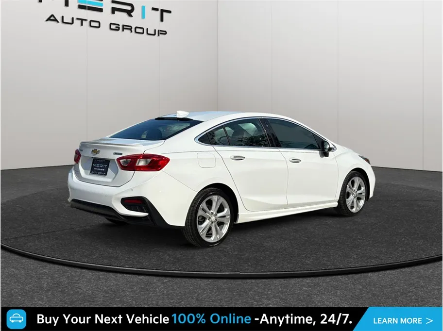 Chevrolet Cruze photo 9